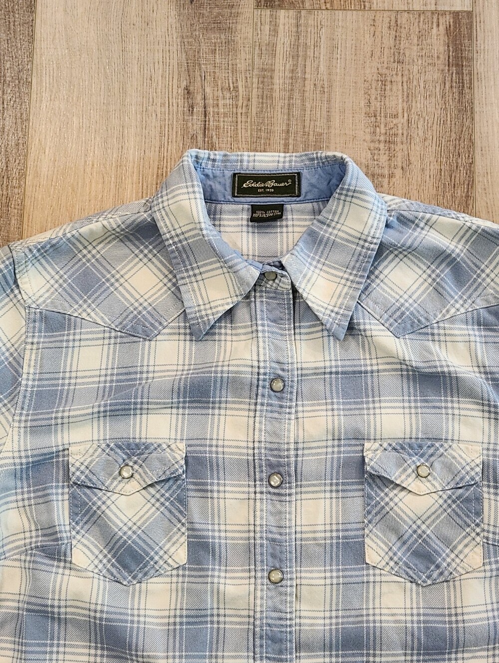 Eddie Bauer Womens Medium Blue Plaid Western Snap Shirt Pearl Snap Cotton - Picture 2 of 12